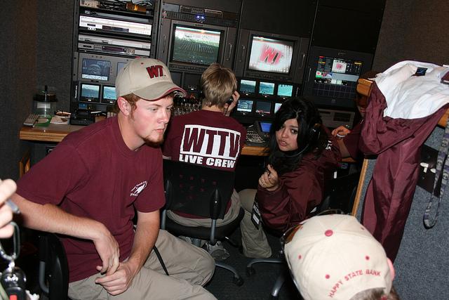 5182988660_2239fd4074_z The Live Crew discusses their options for broadcasting the game. Photo by Frankie Sanchez.