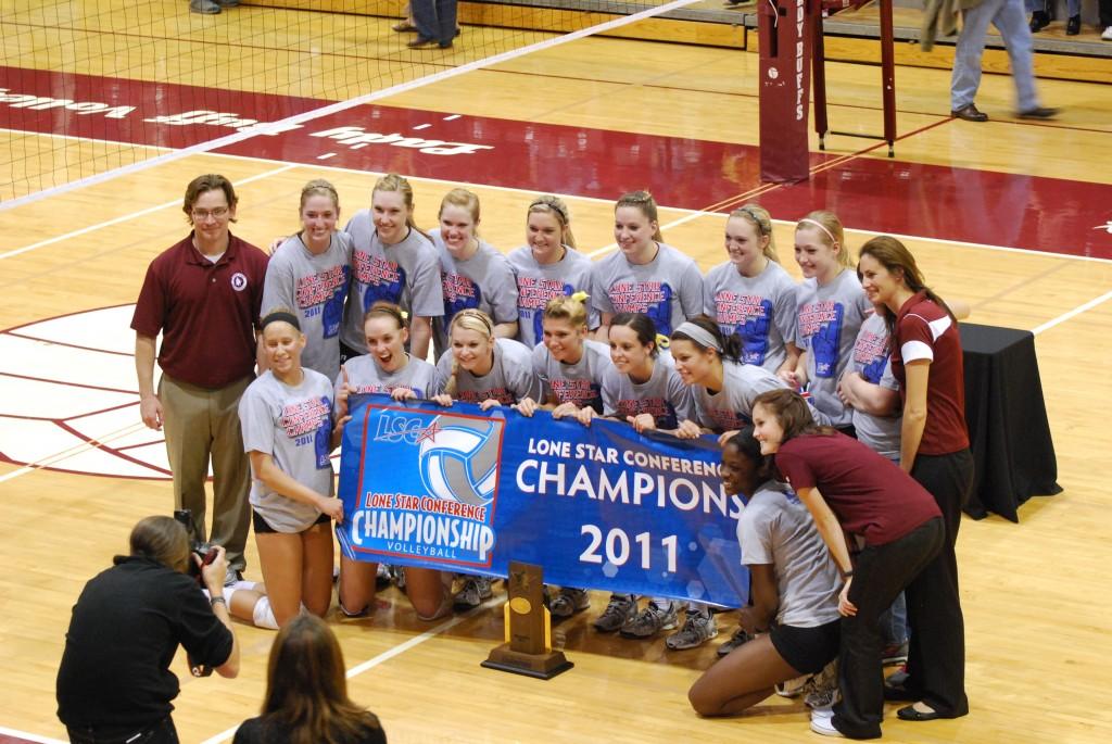 The team won their sixth consectutive LSC Championship. Photo by Melissa Bauer-Herzog.