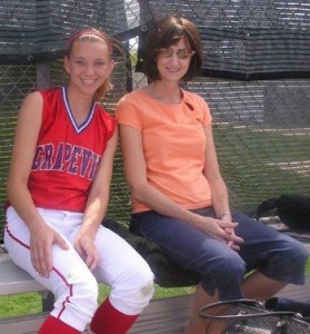 Alyssa Lemos and her mom Roni Lemos. Photo by Keltin Wiens.