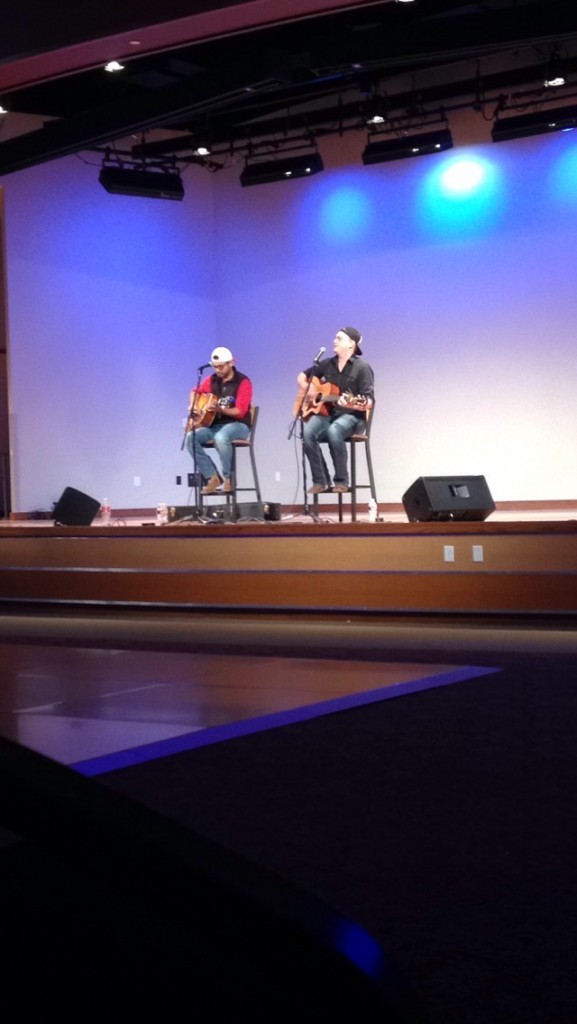 Shotgun Rider performs mostly Texas Country music. 